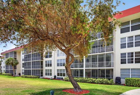 Tiny photo for 3100 NE 48th Court #214, Lighthouse Point, FL 33064 (MLS # B26027572)