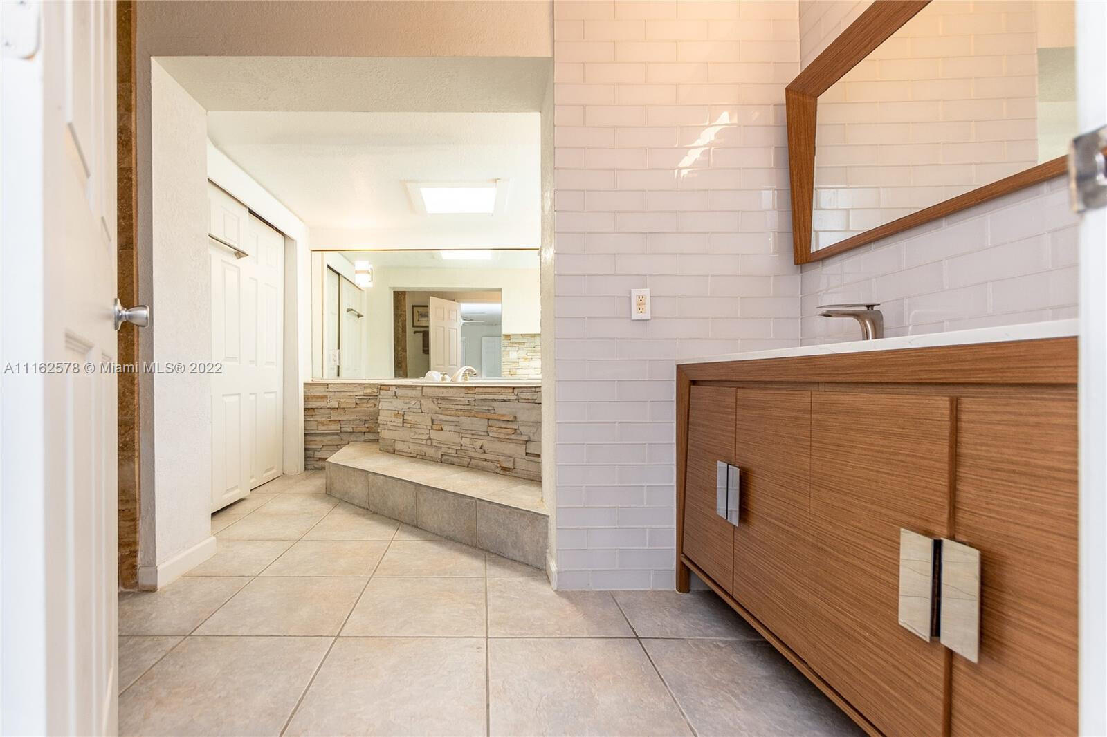 COUNTRY LANDING SEC 2 - Residential Lease