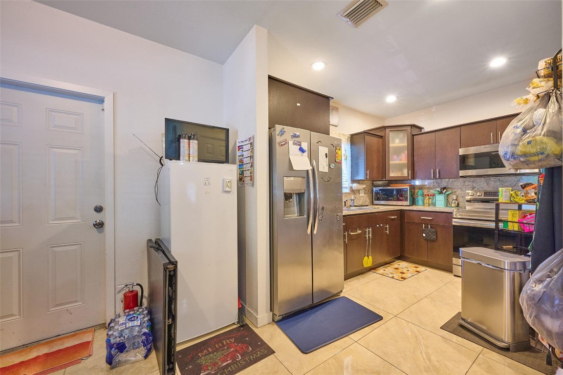 Seminole Lawn - Residential