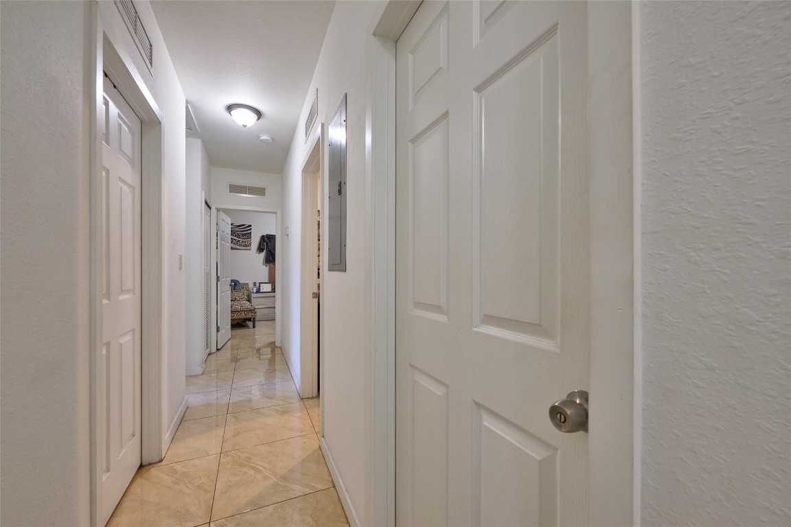 Seminole Lawn - Residential