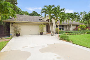 PALM BEACH COUNTRY ESTATES - Residential