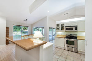 PALM BEACH COUNTRY ESTATES - Residential