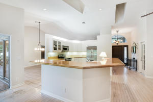 PALM BEACH COUNTRY ESTATES - Residential