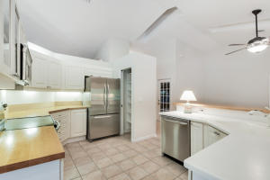 PALM BEACH COUNTRY ESTATES - Residential