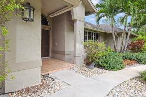 PALM BEACH COUNTRY ESTATES - Residential