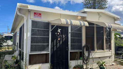 875 NE 48th Street 88 Deerfield Beach FL 33064