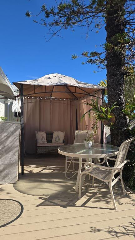 875 NE 48th Street 88, Deerfield Beach, FL, 33064/$59,000 4 875 NE 48th Street 88