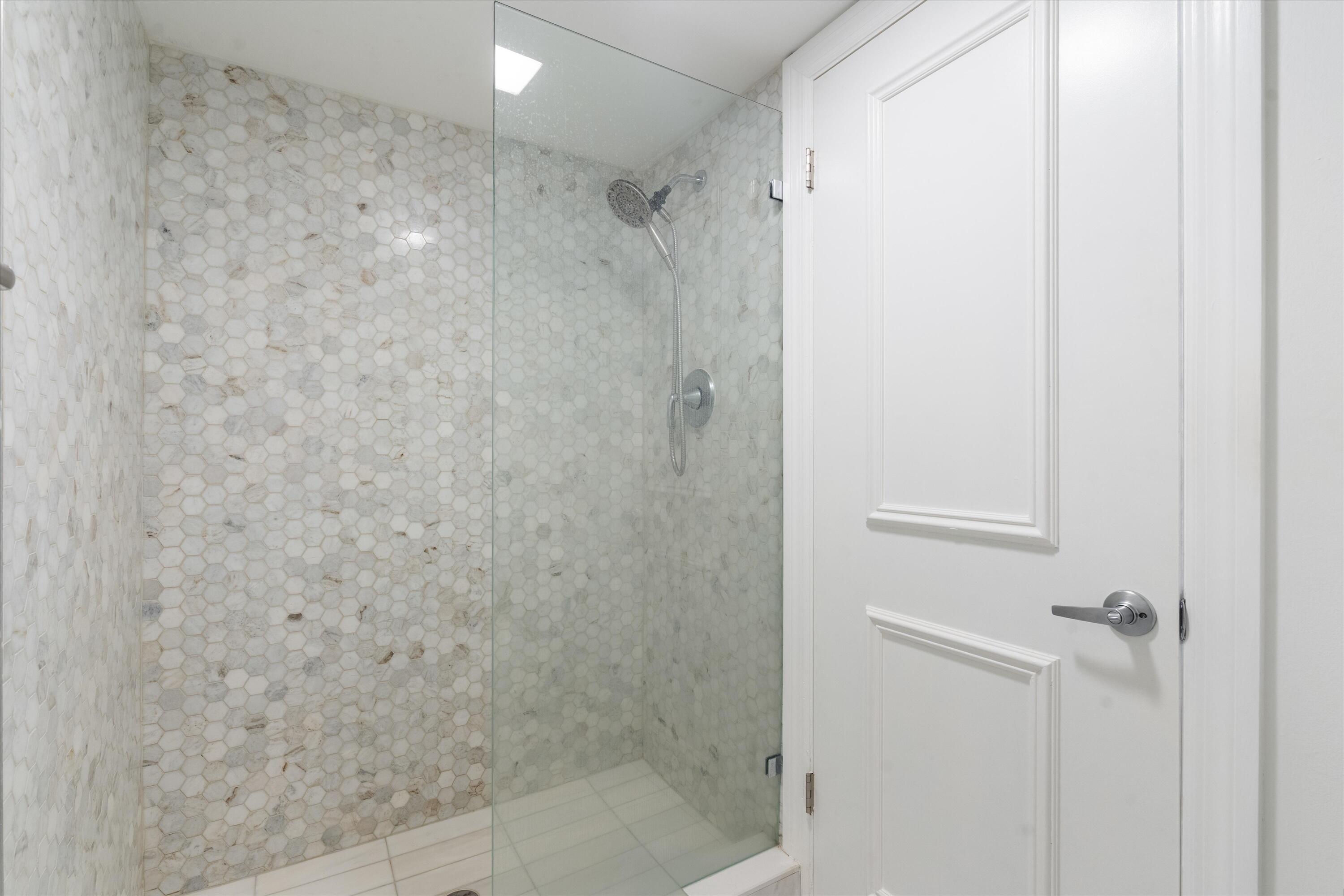 IMPERIAL MANOR CONDO - Residential