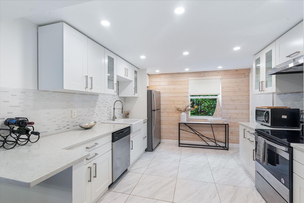 Photo of 1015 Ingraham Avenue #9, Delray Beach, FL 33483 (MLS # B26008622)