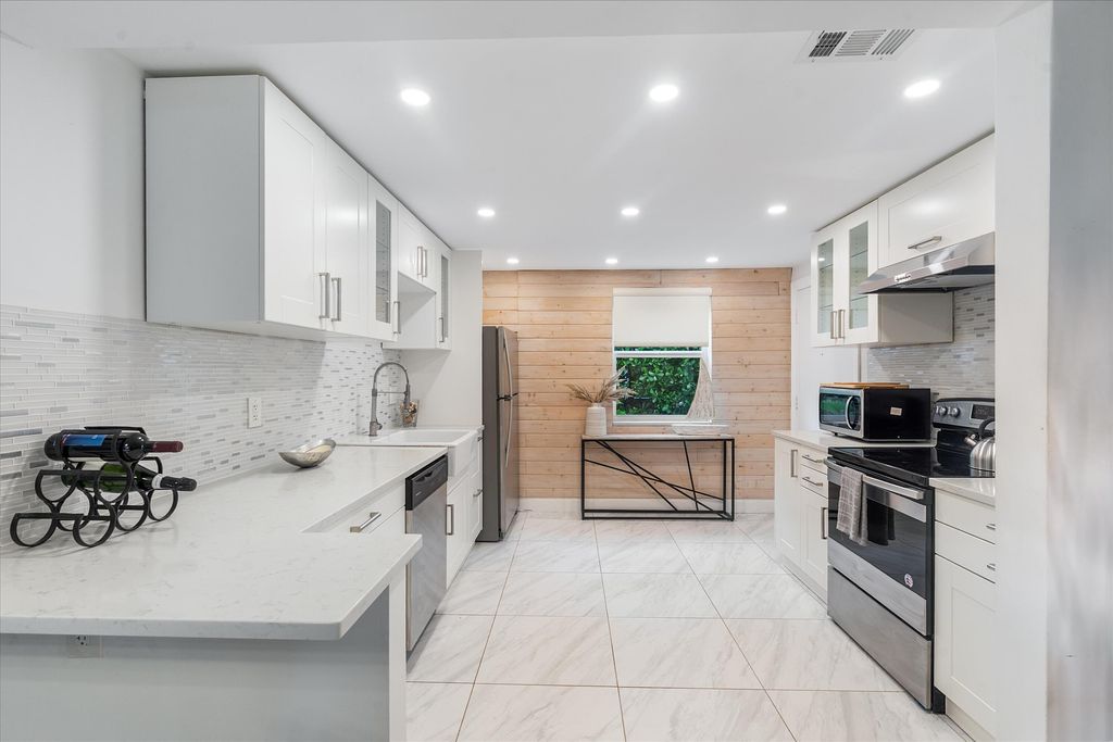 Photo of 1015 Ingraham Avenue #9, Delray Beach, FL 33483 (MLS # B26008622)