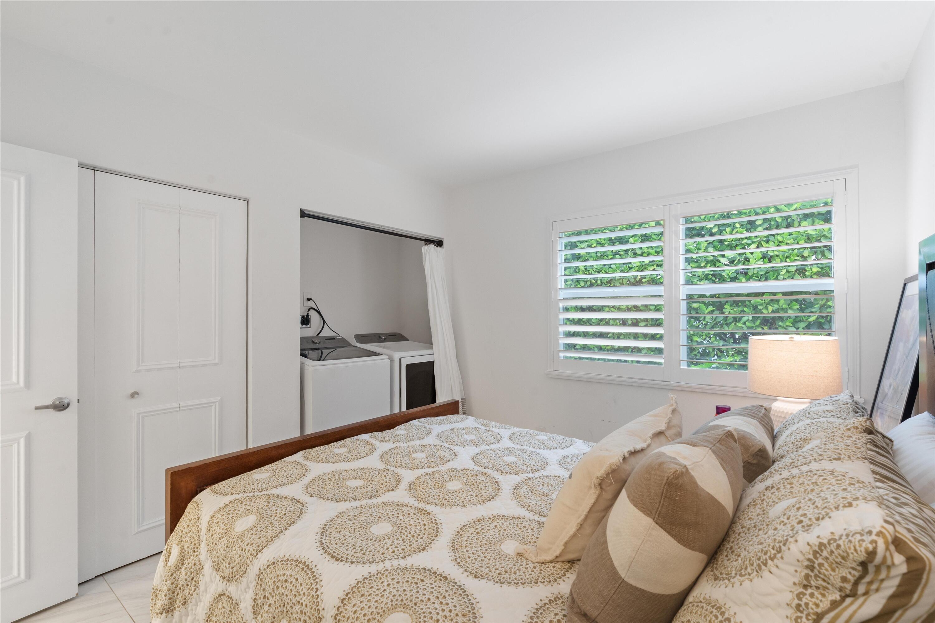 IMPERIAL MANOR CONDO - Residential