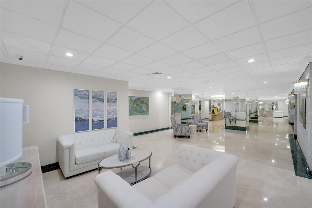 Playa Del Mar - Residential