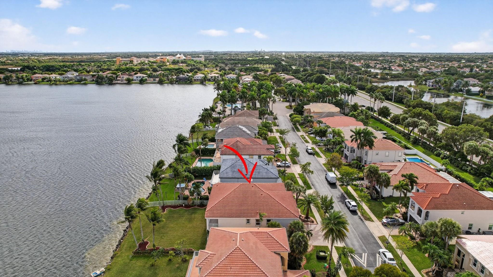 Sessa Eight 168-2 B - Residential