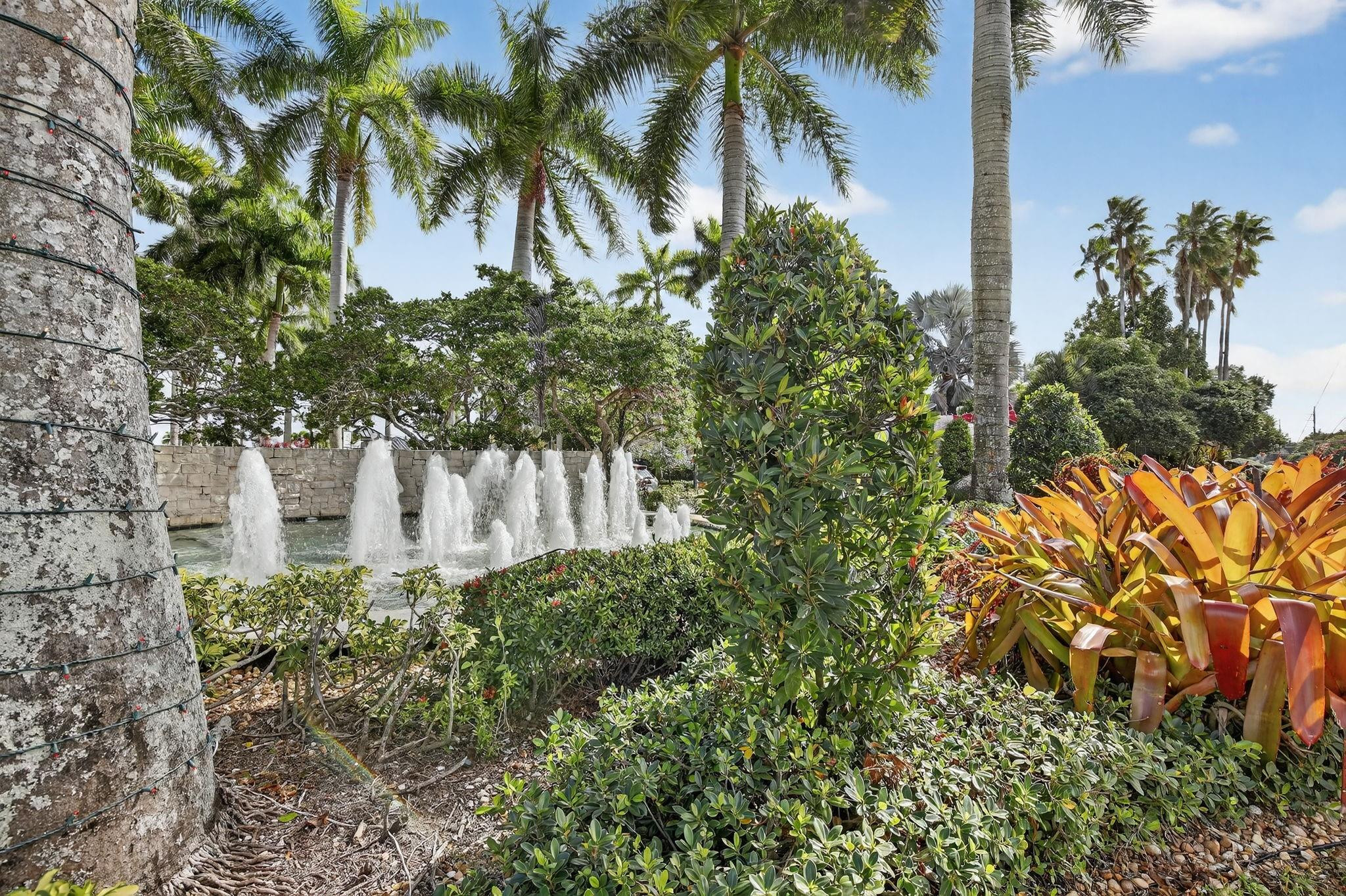 Sessa Eight 168-2 B - Residential