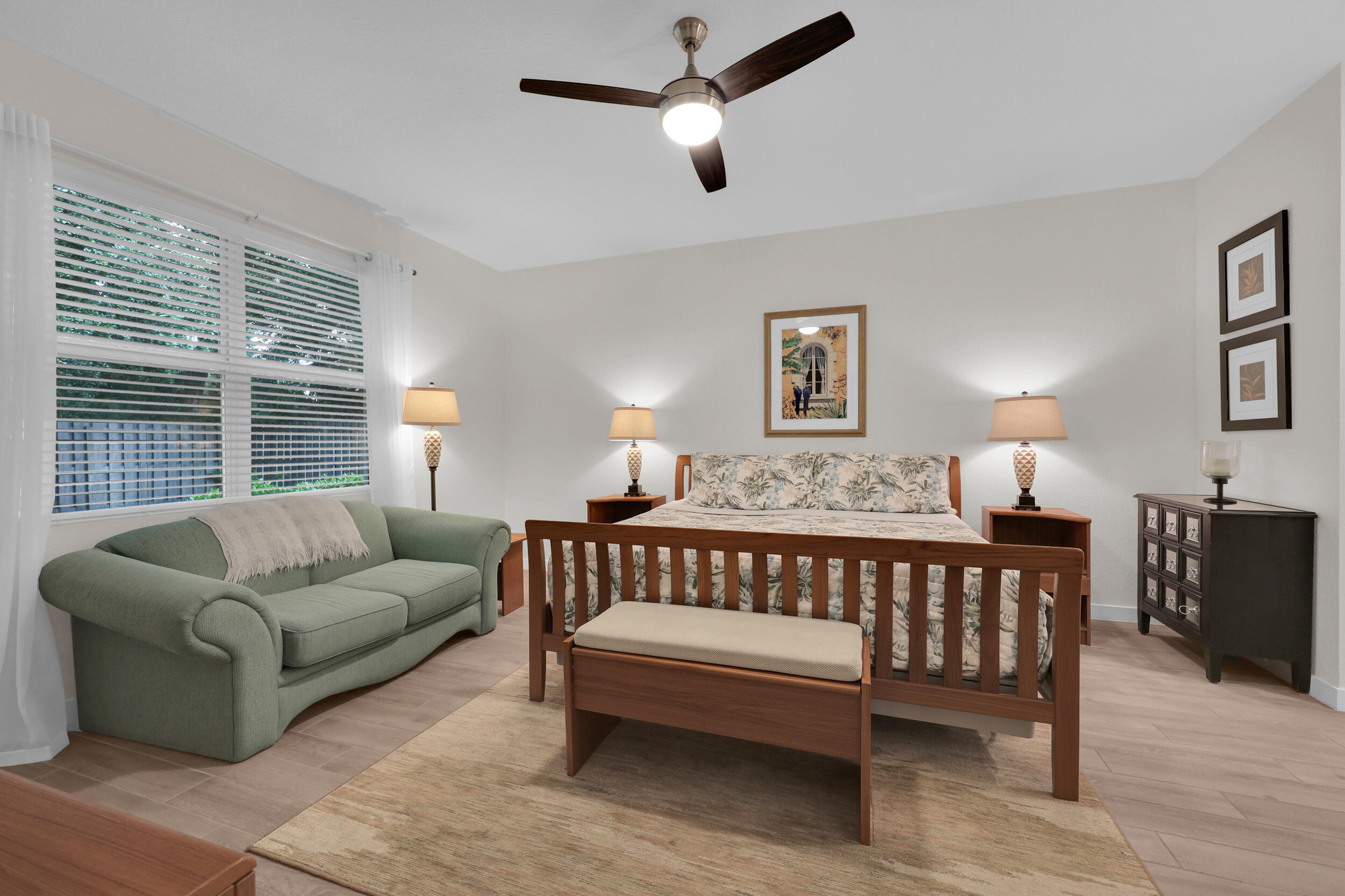 BERRY GROVE - Residential