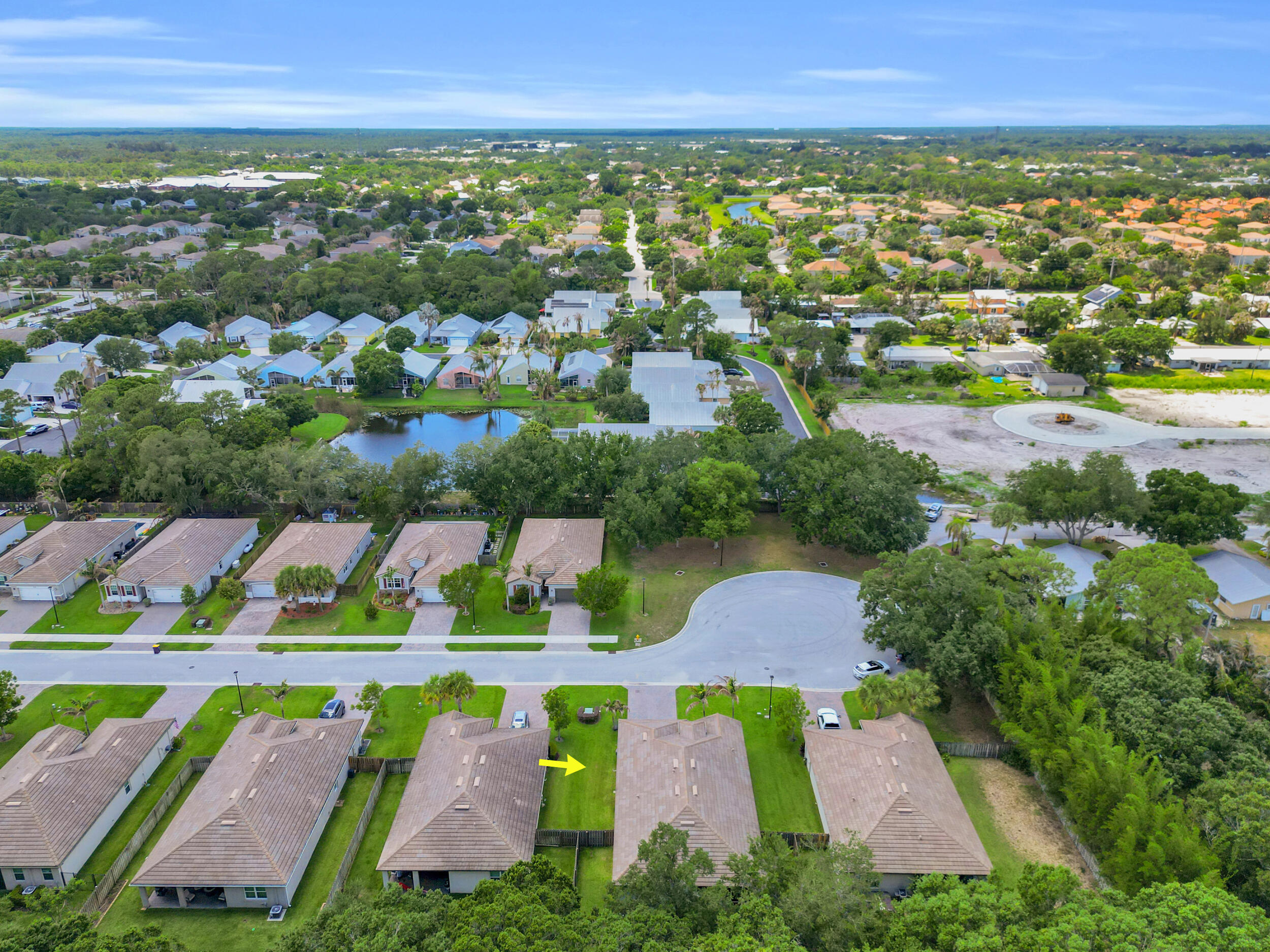 BERRY GROVE - Residential