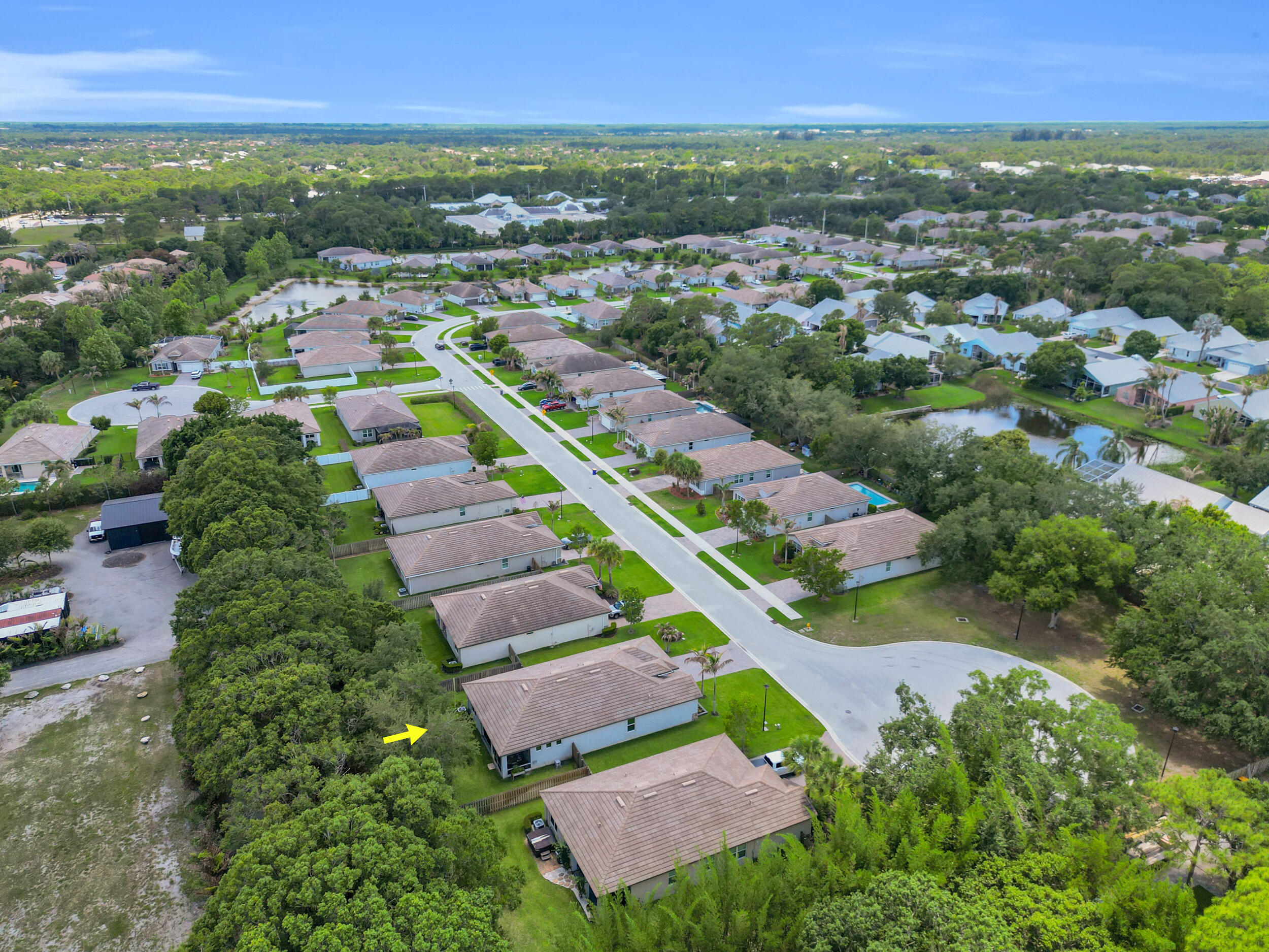 BERRY GROVE - Residential
