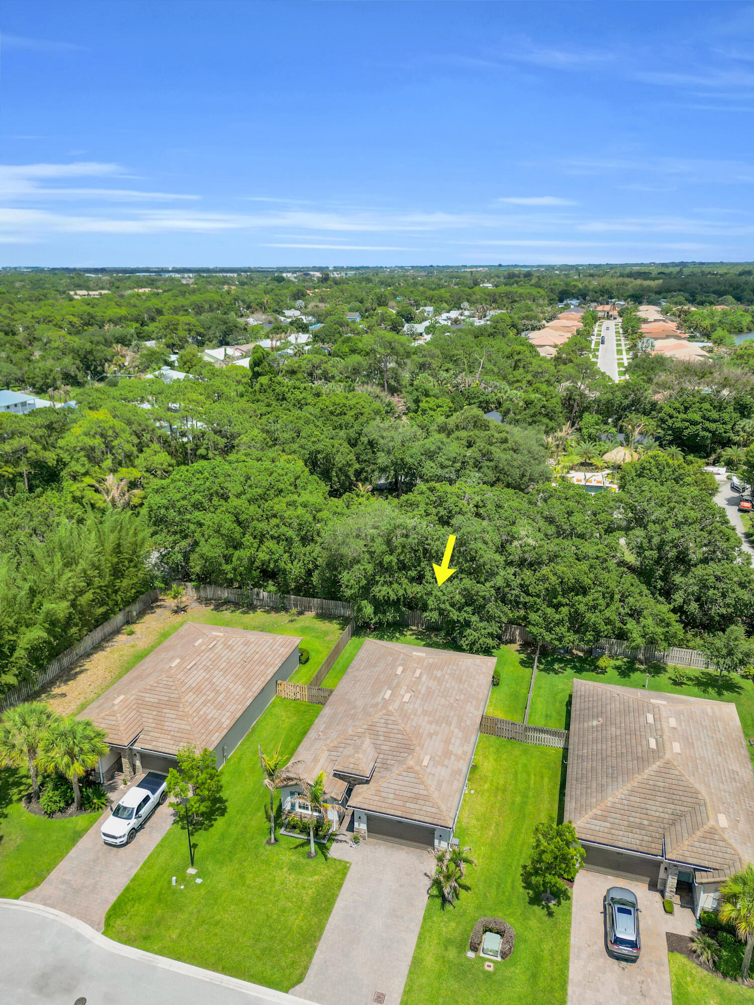 BERRY GROVE - Residential