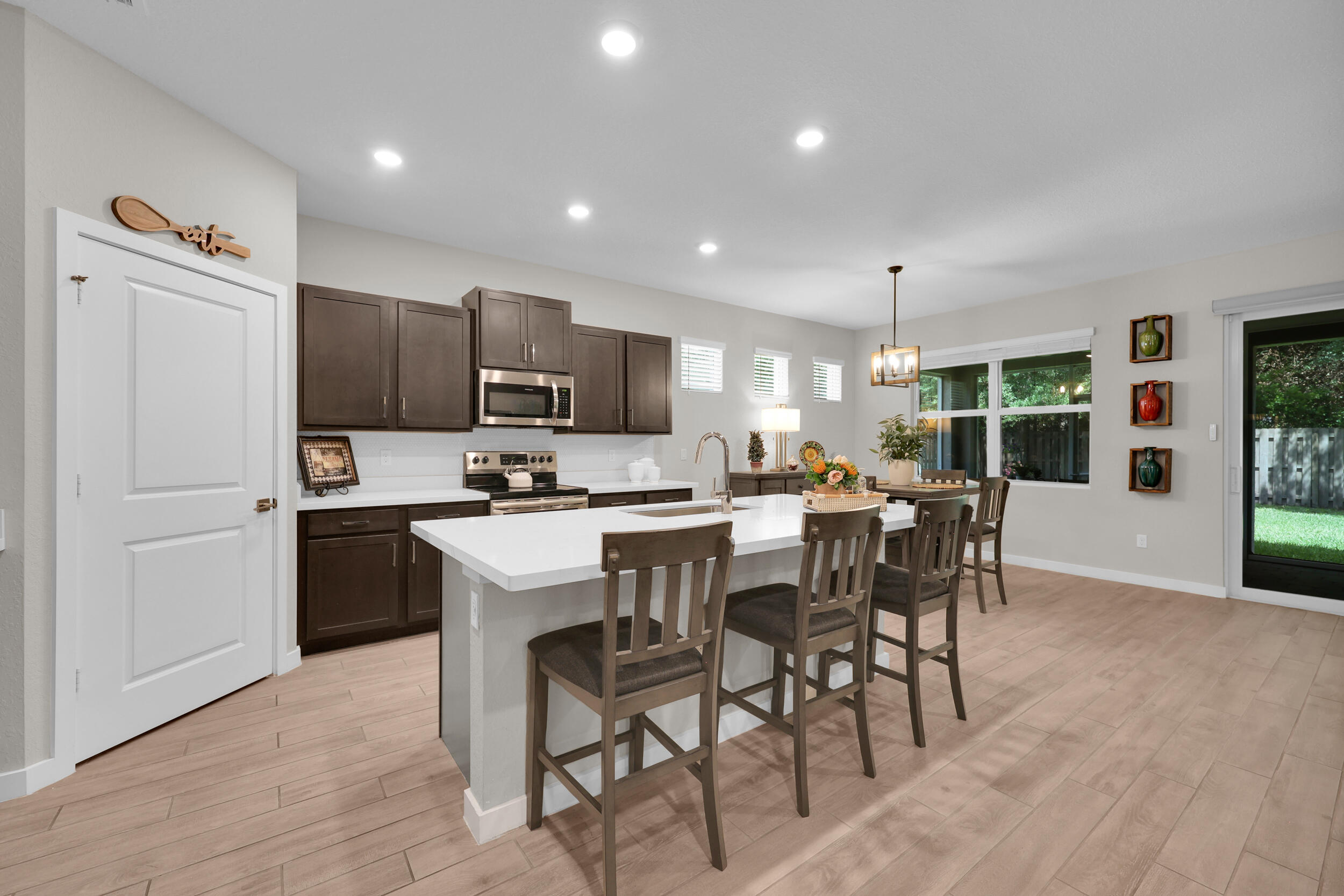 BERRY GROVE - Residential