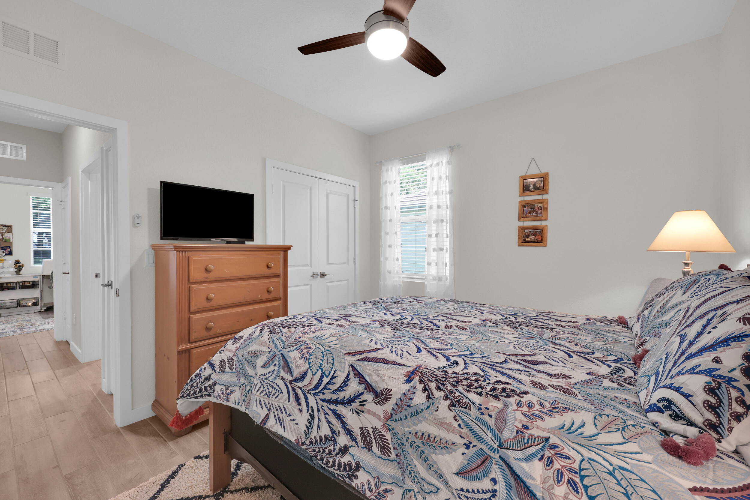 BERRY GROVE - Residential