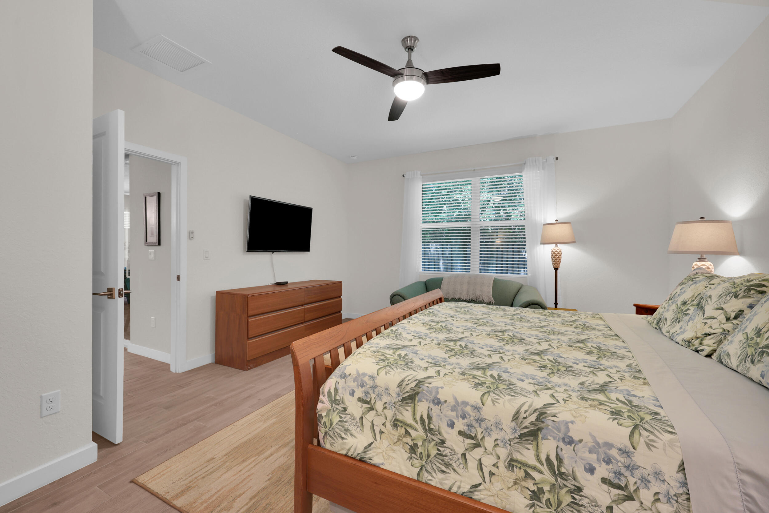 BERRY GROVE - Residential