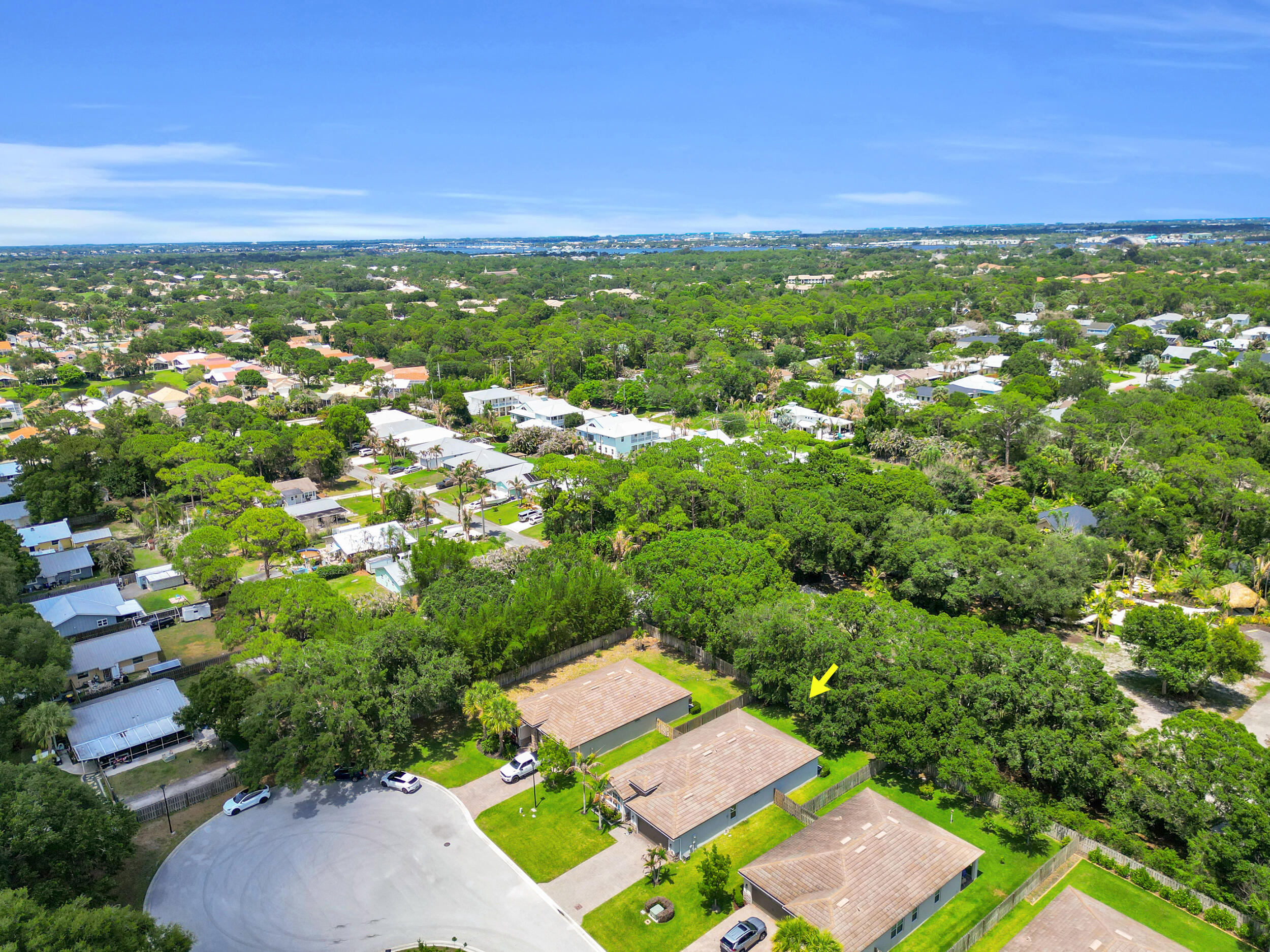 BERRY GROVE - Residential