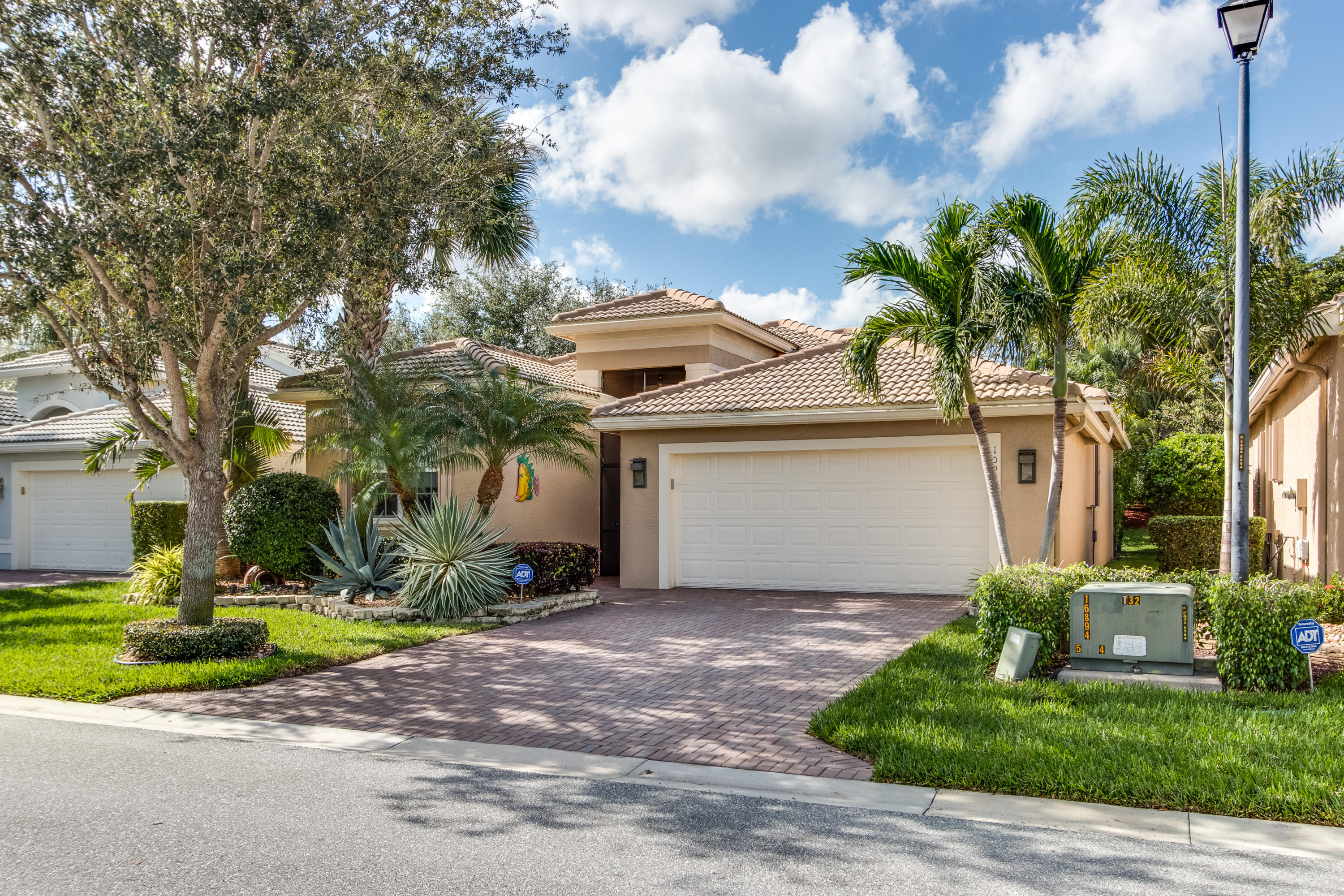 Valencia Pointe - Residential