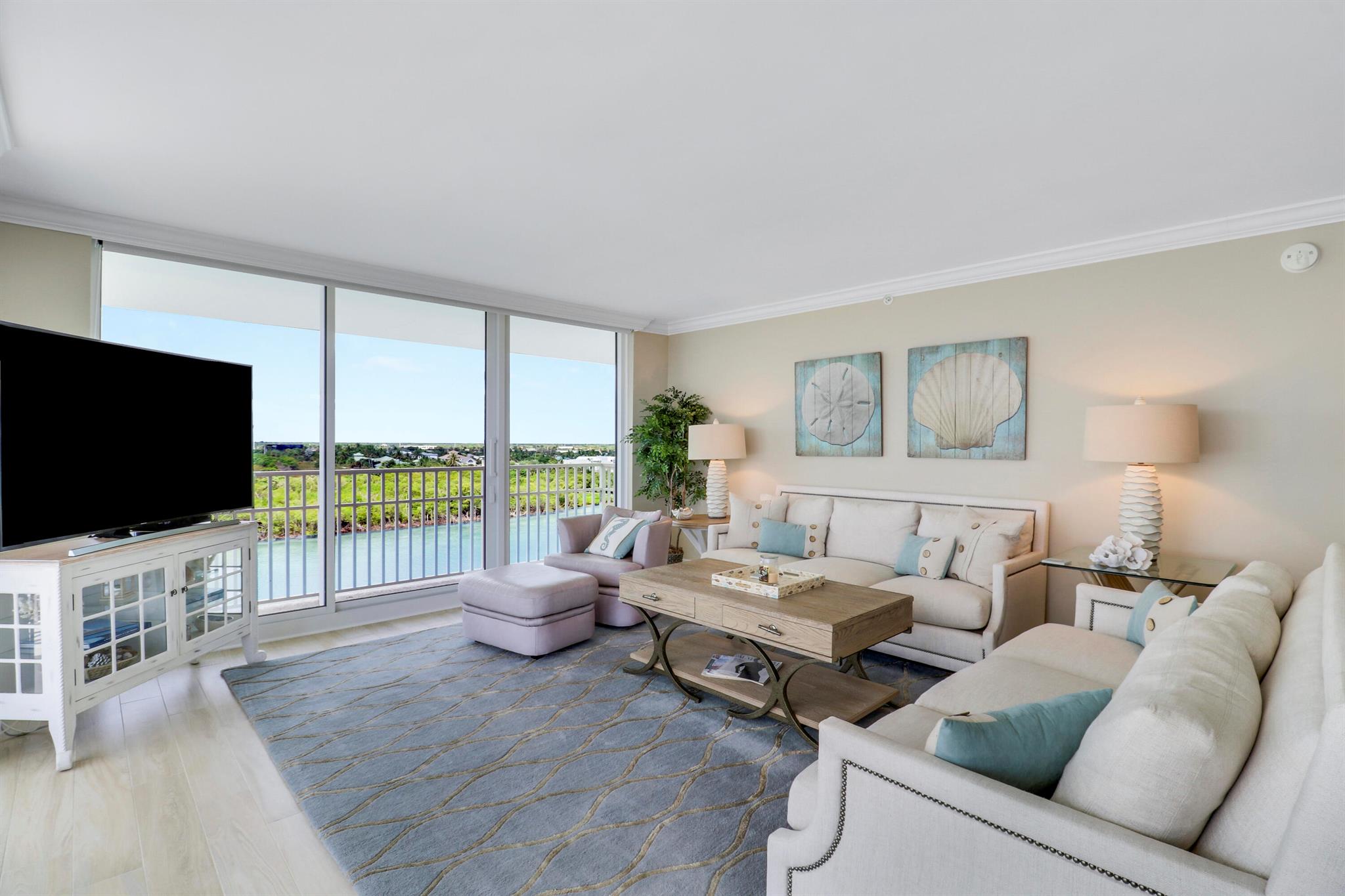 LA MAR CONDO APTS DECL - Residential Lease