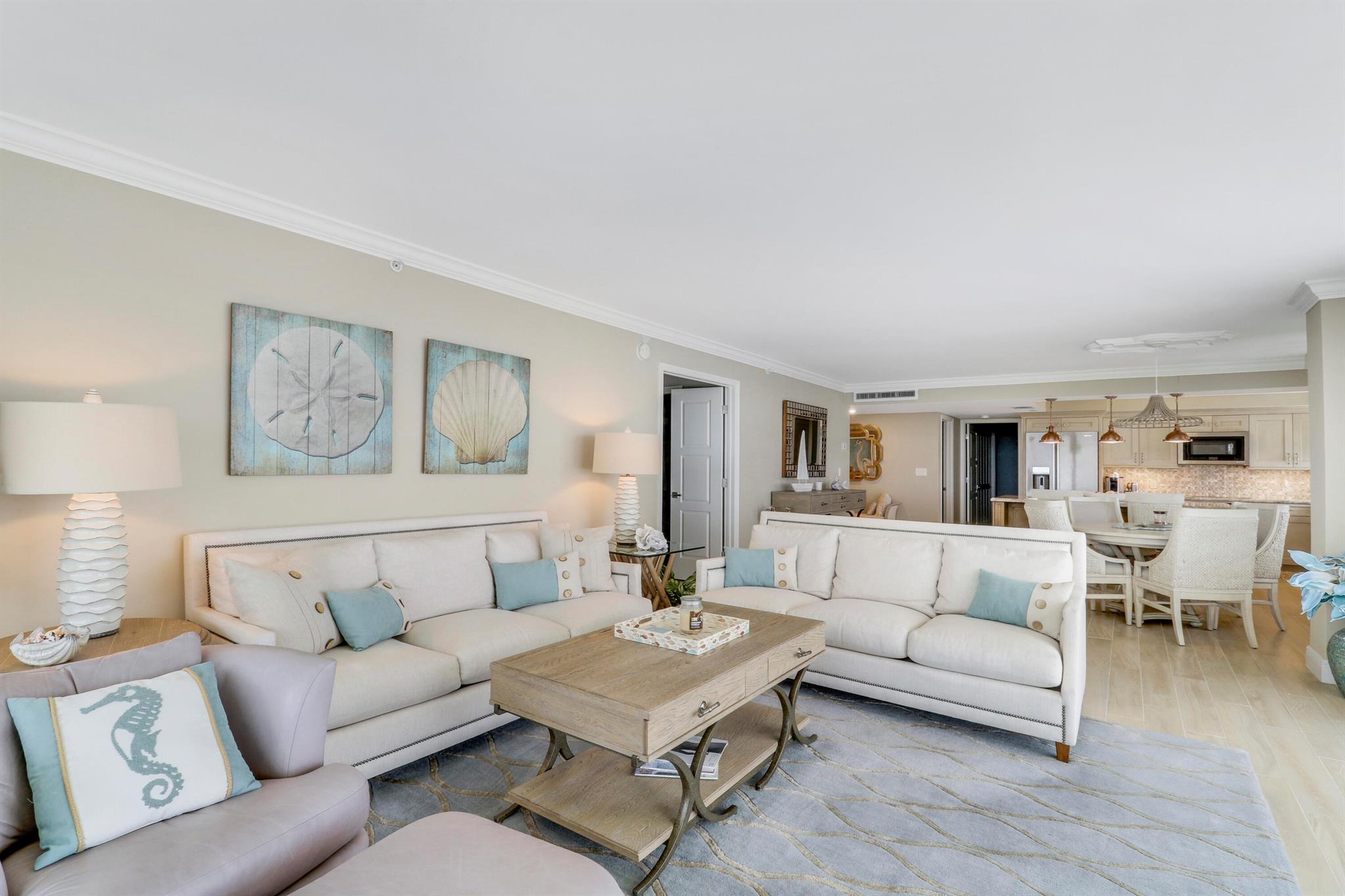 LA MAR CONDO APTS DECL - Residential Lease