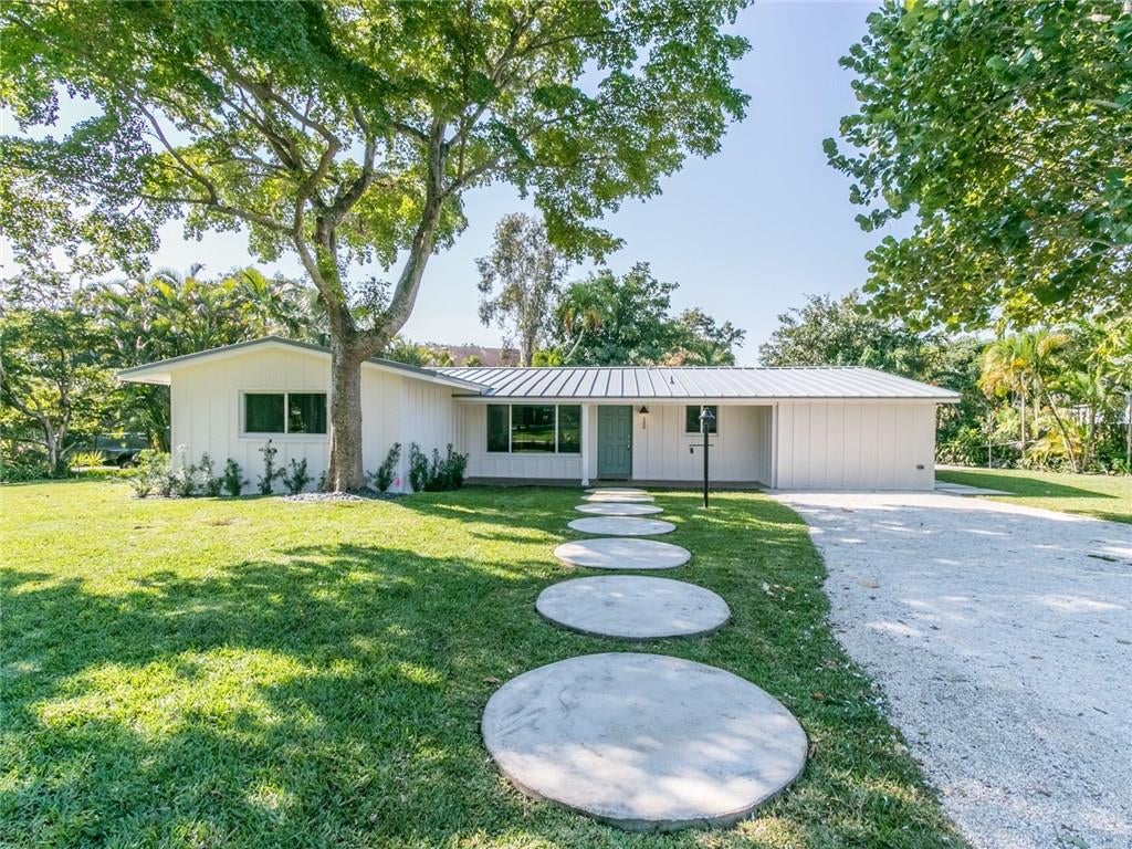 Photo of 500 NW 1st St, Boca Raton, FL 33432 (MLS # F10268865)