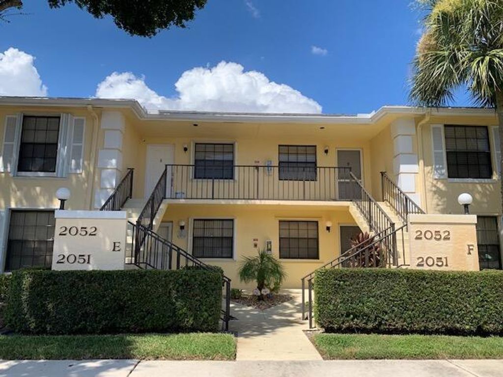 Photo of 2051 Keystone Drive S #E, Jupiter, FL 33458 (MLS # R10753601)