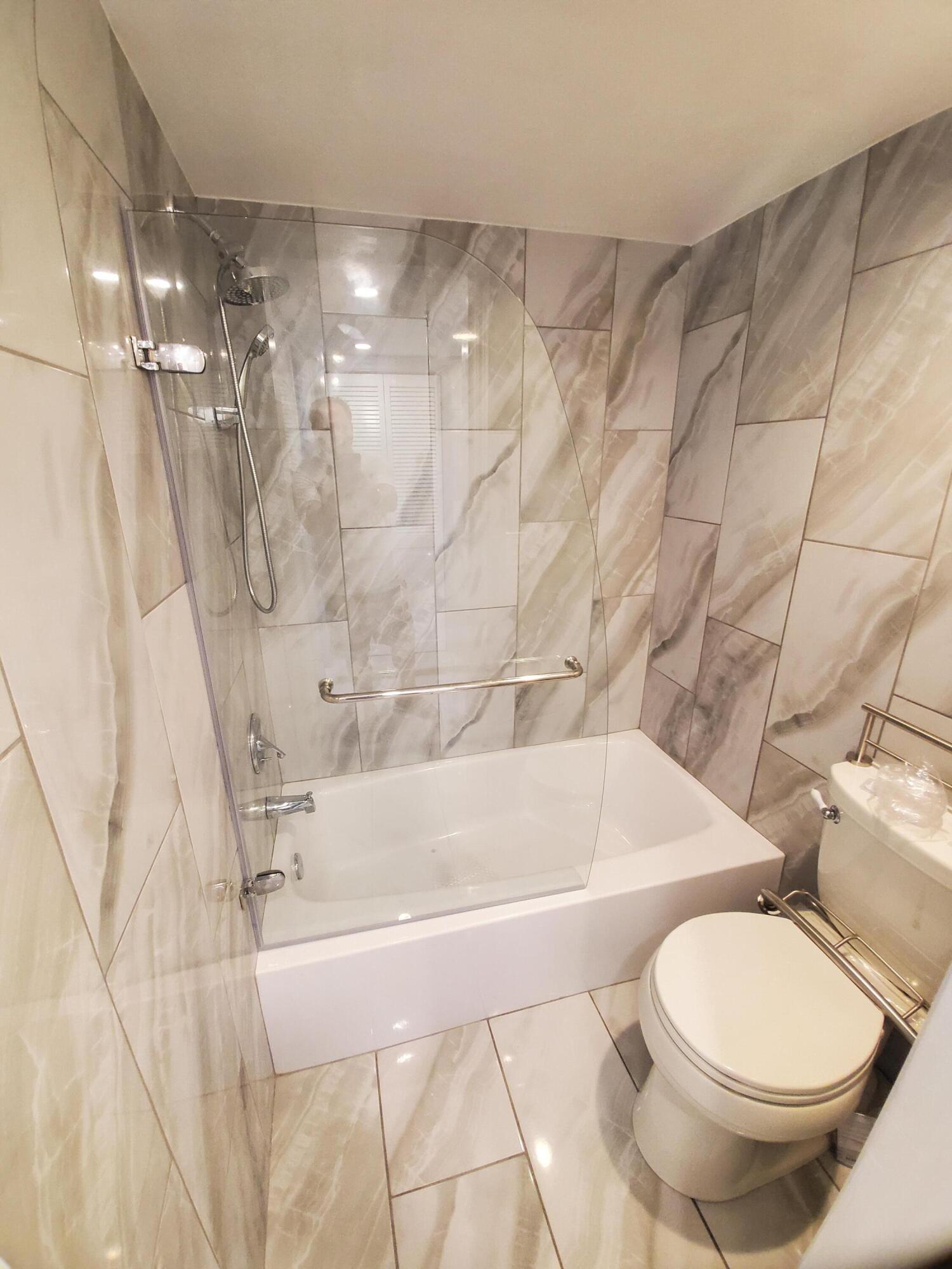 PORTA BELLA EAST AND PORT - Residential Lease