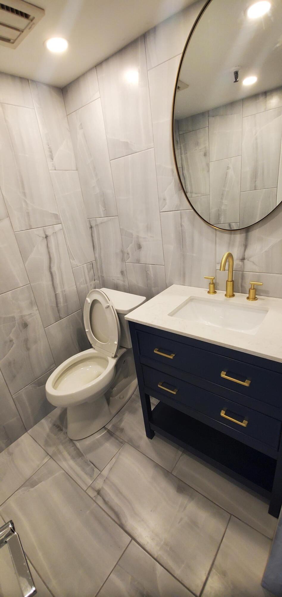 PORTA BELLA EAST AND PORT - Residential Lease