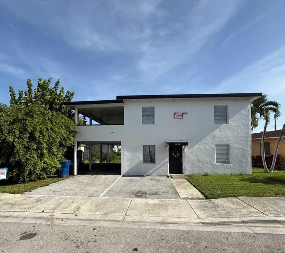 remodeled, clean 2 bedroom 1 bathroom apartment UP STAIRS unit in Riviera, Washer Dryer Hookup, see pictures.