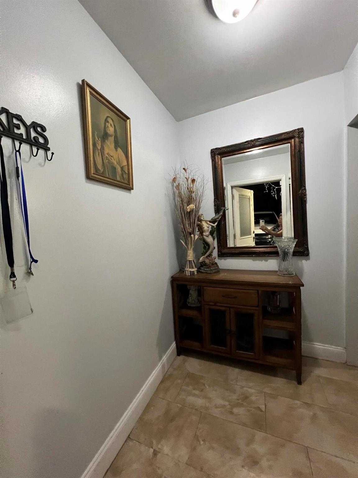 CONGRESS MEADOWS - Residential