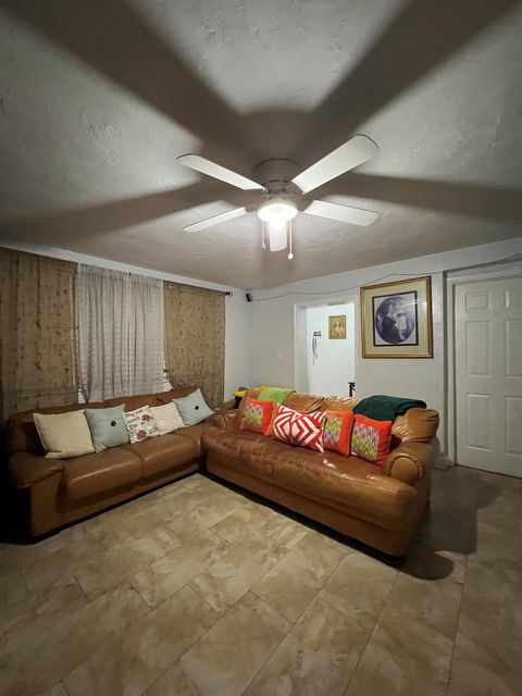 2819 Holly Road West Palm Beach FL 33406