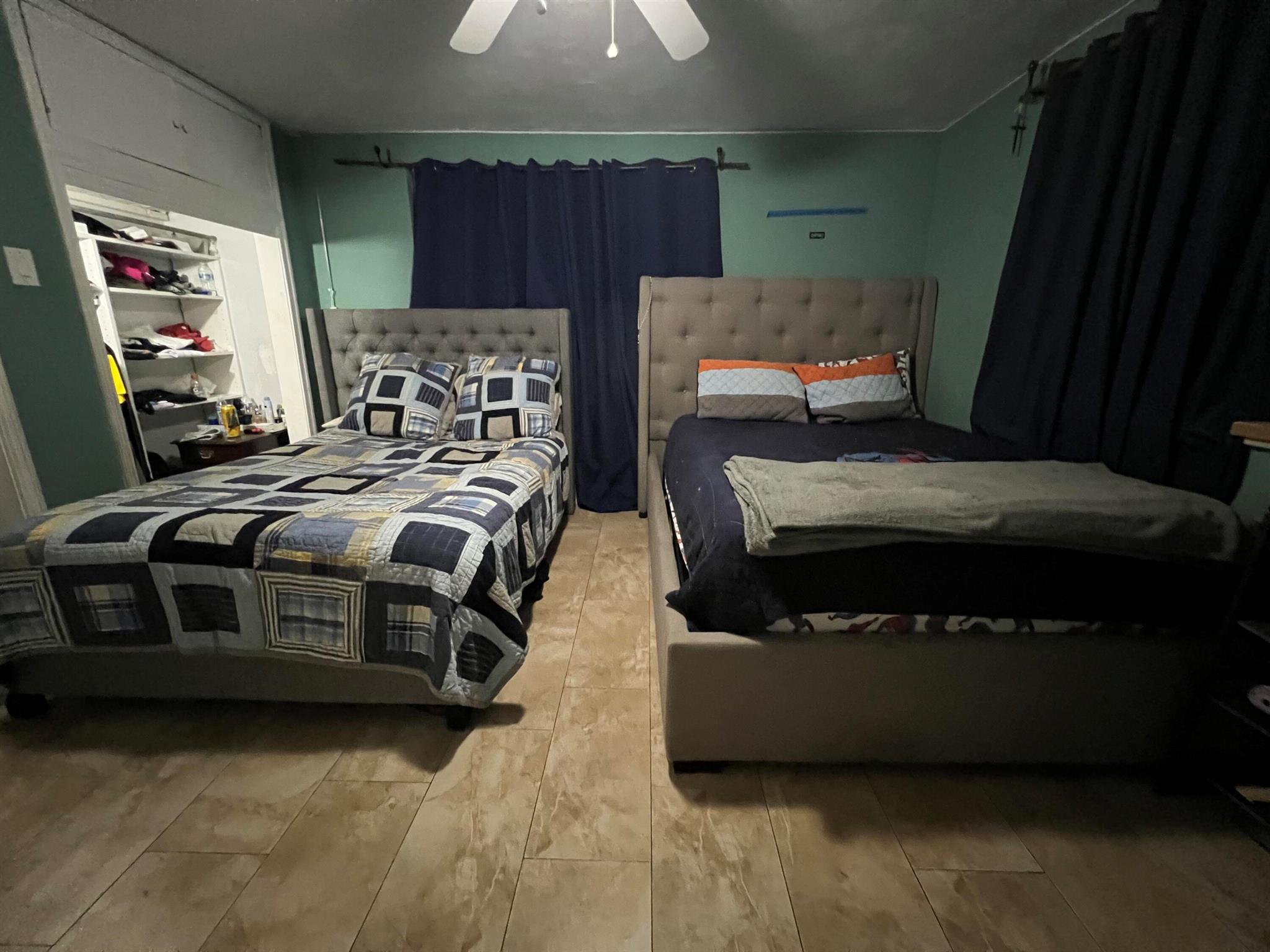 CONGRESS MEADOWS - Residential