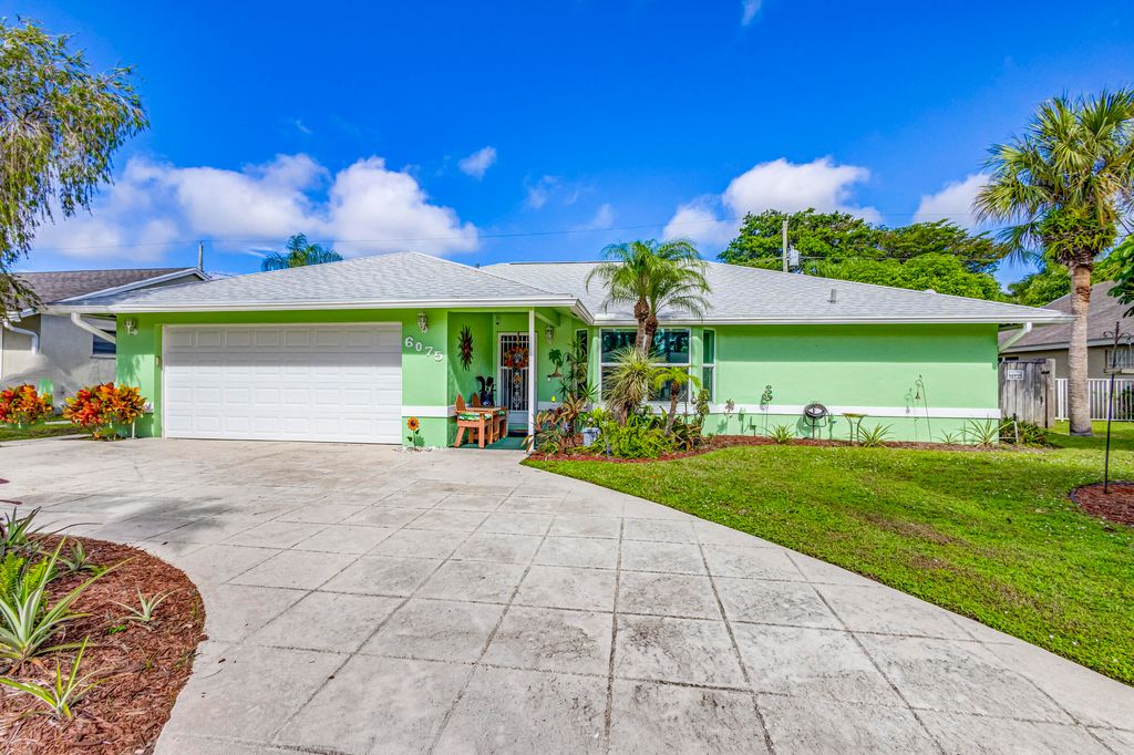 Photo of 6075 Kendrick Street, Jupiter, FL 33458 (MLS # R10932714)