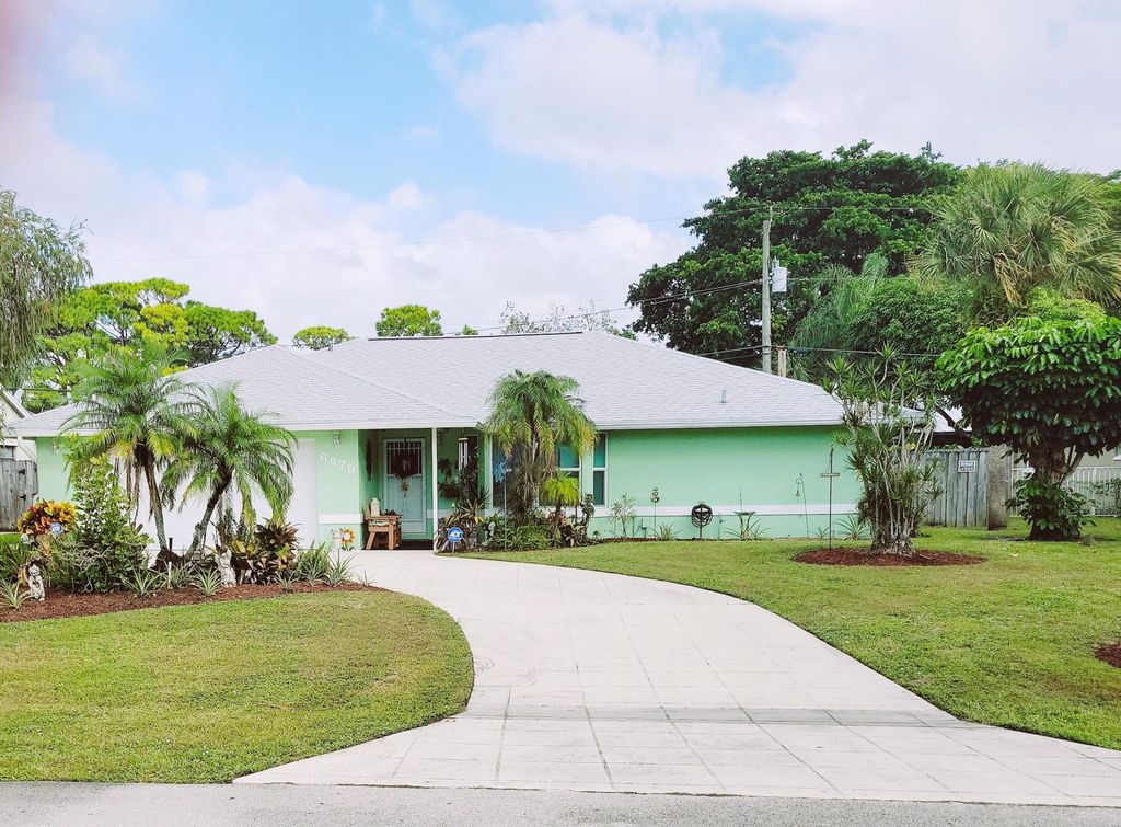 Photo of 6075 Kendrick Street, Jupiter, FL 33458 (MLS # R10932714)