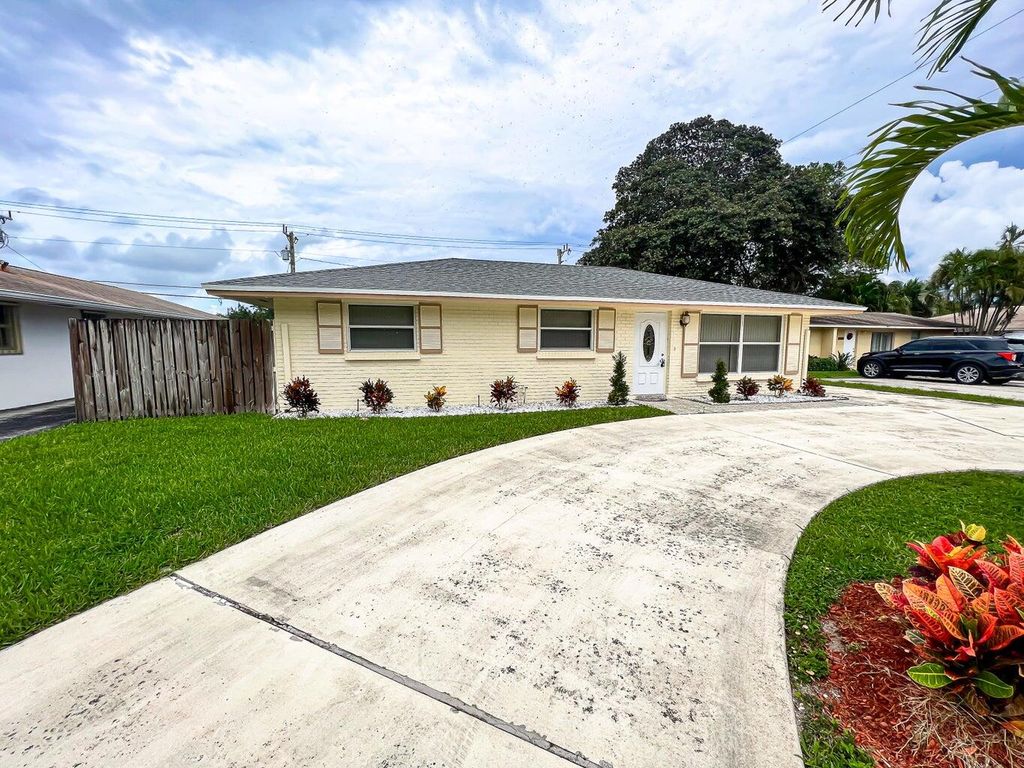 Photo of 9482 N Military Trail, Palm Beach Gardens, FL 33410 (MLS # R11001256)