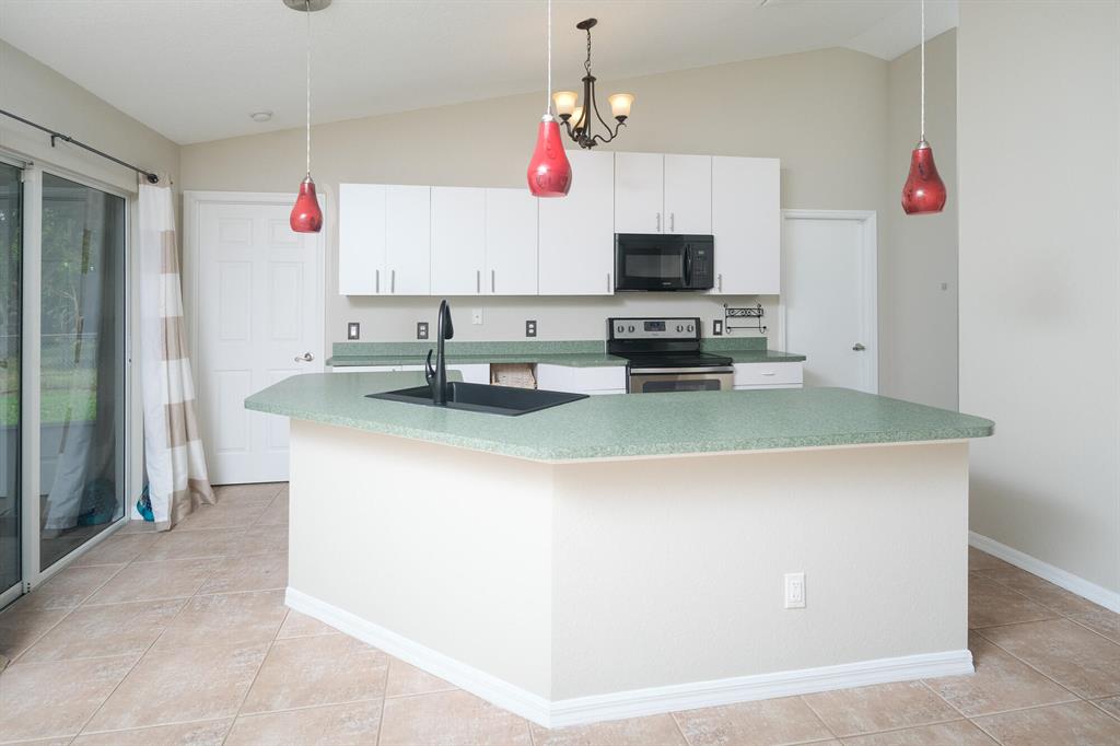 PORT ST LUCIE SECTION 33 - Residential