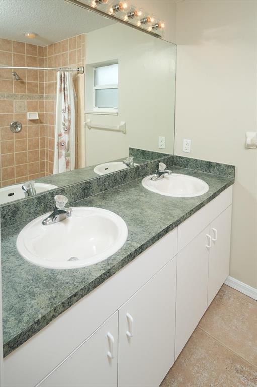 PORT ST LUCIE SECTION 33 - Residential