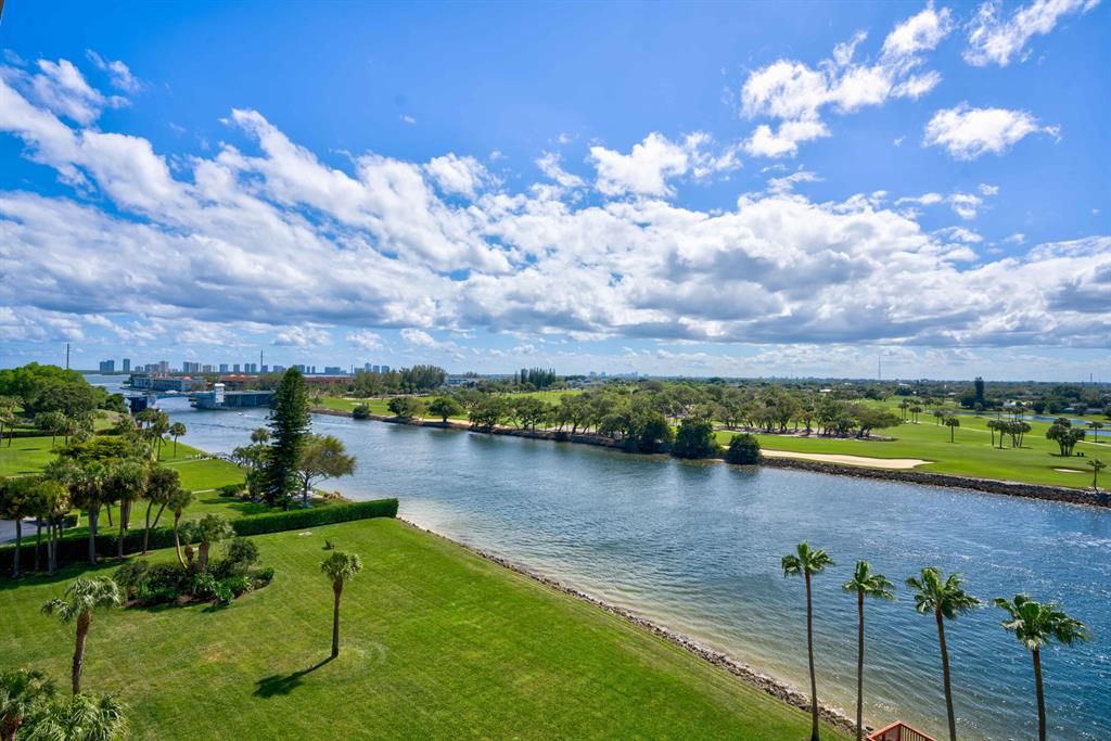 Photo of 356 Golfview Road Rd #806, North Palm Beach, FL 33408 (MLS # R10781896)