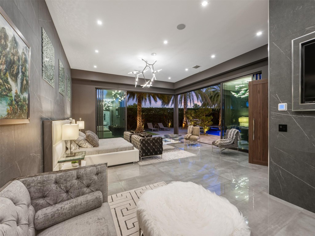 Coral Ridge Country Club - Residential