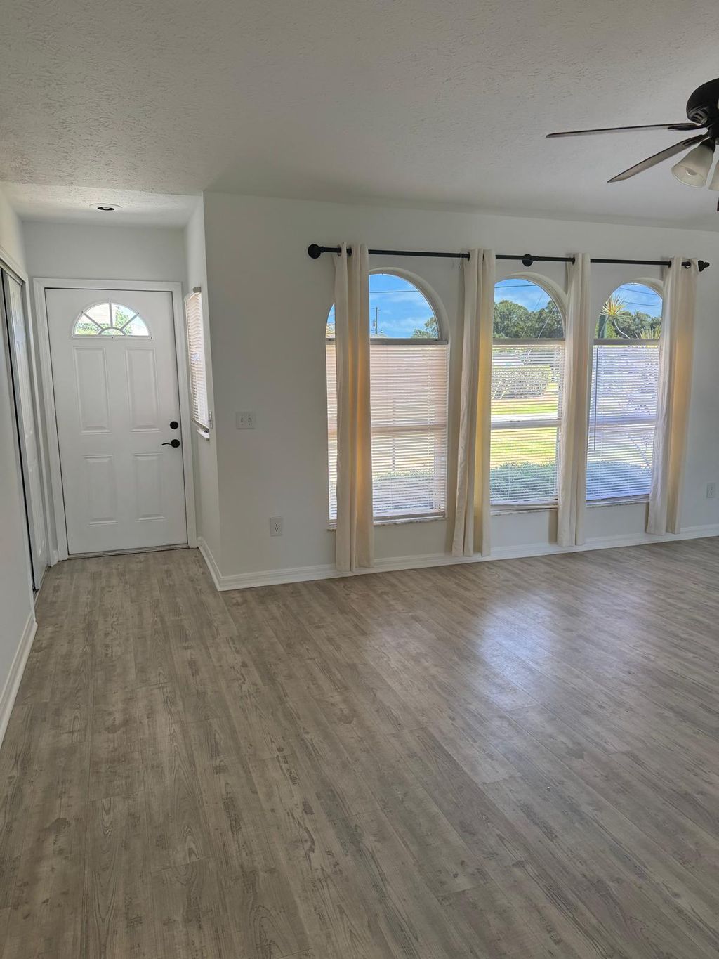 Photo of 262 SW Crescent Avenue, Port Saint Lucie, FL 34984 (MLS # B26006027)