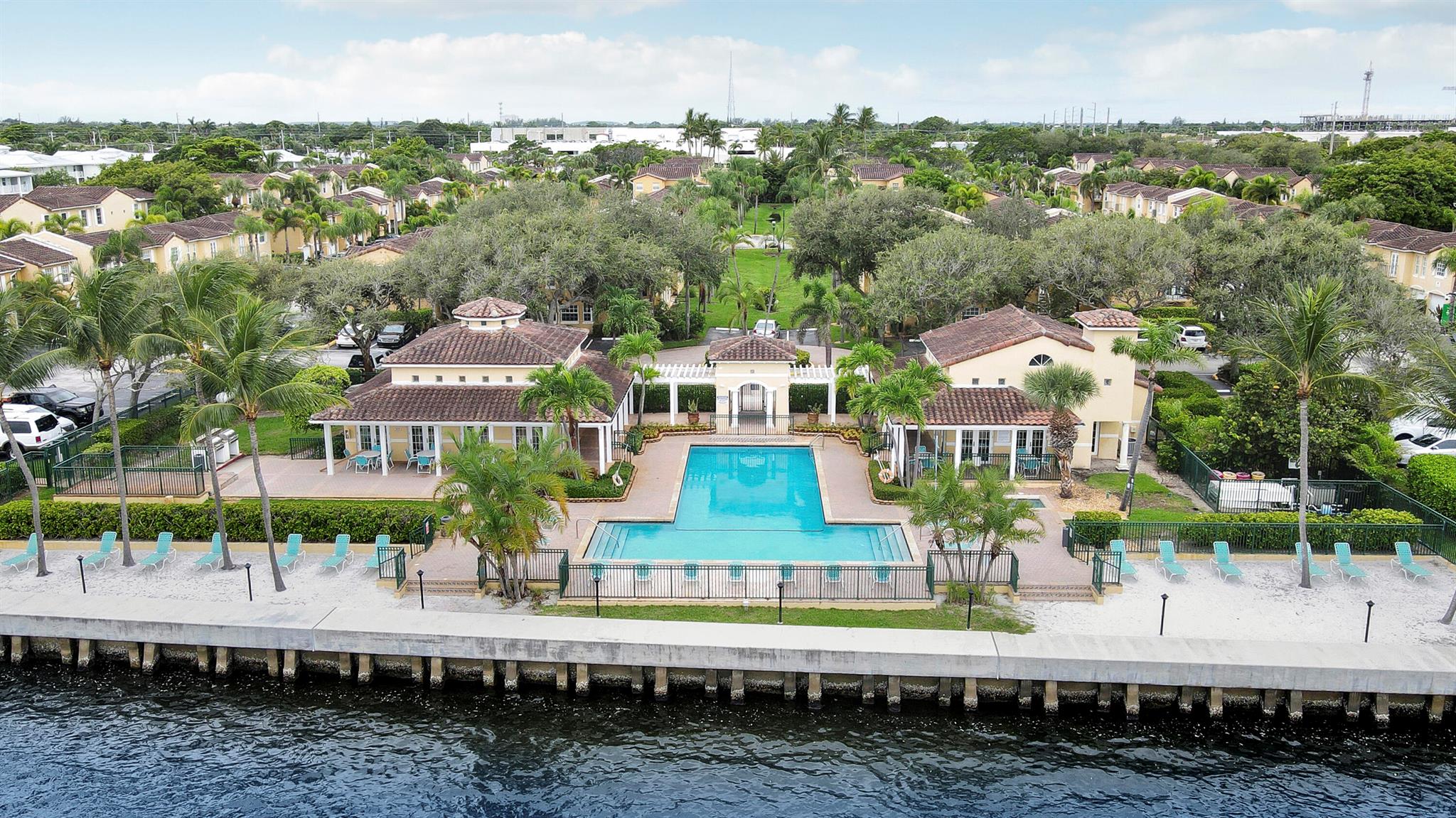 BAY REACH CONDO - Residential