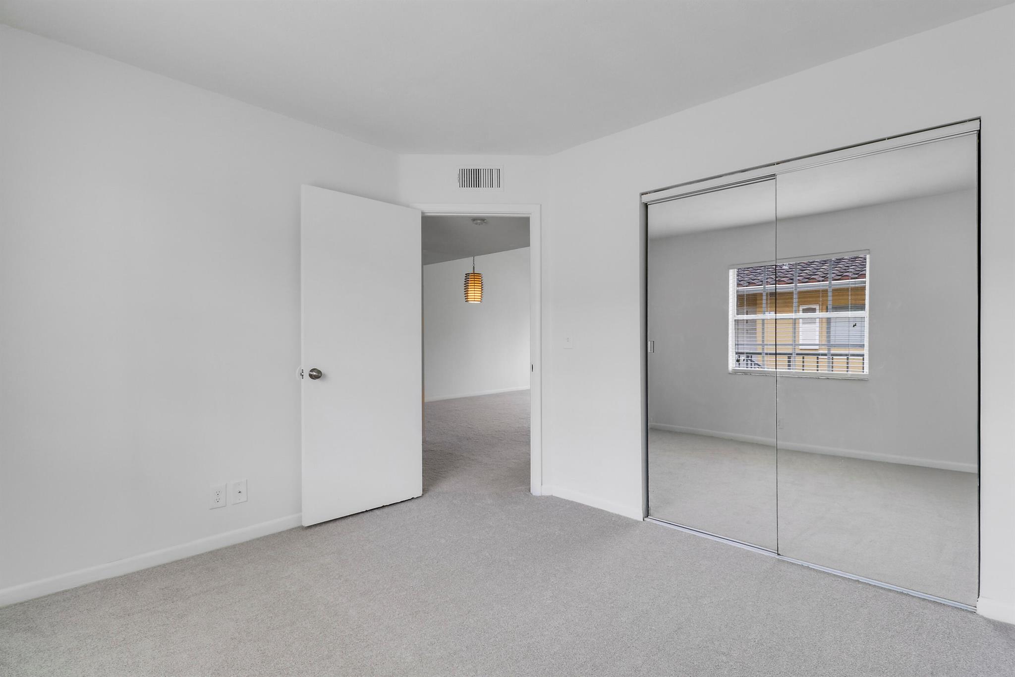 BAY REACH CONDO - Residential