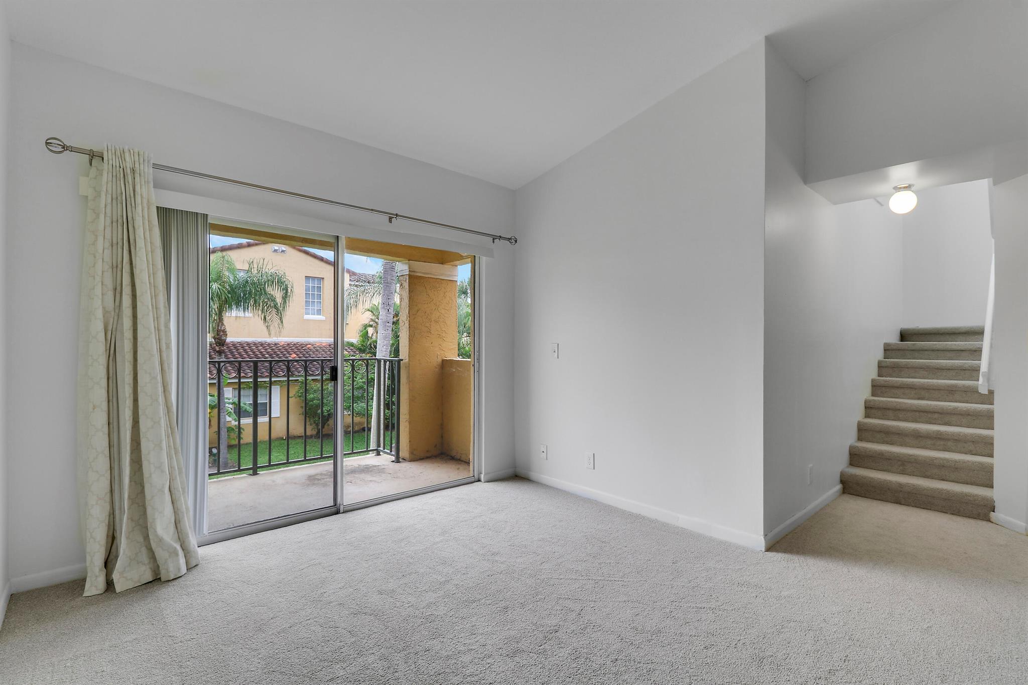 BAY REACH CONDO - Residential