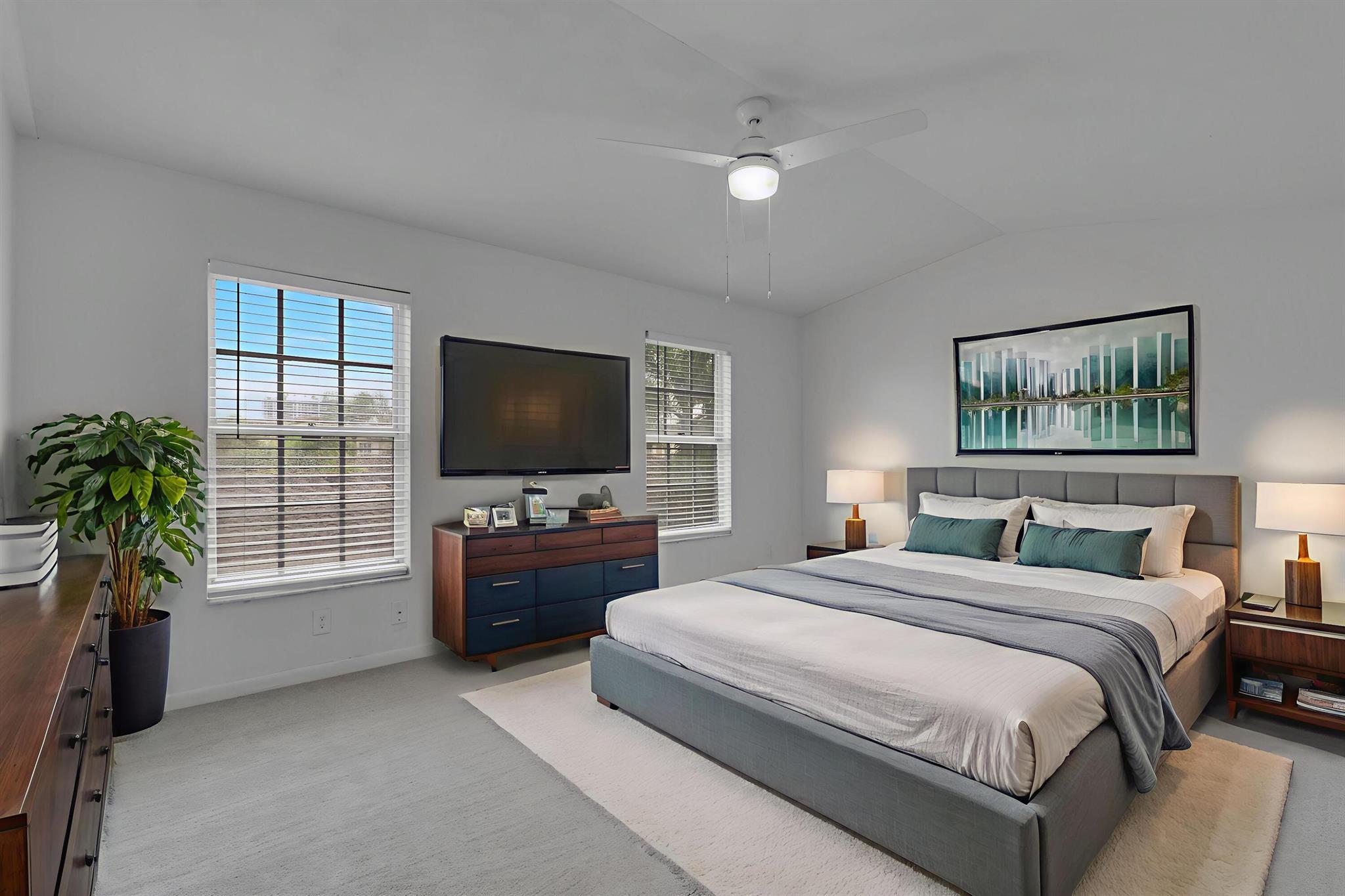 BAY REACH CONDO - Residential