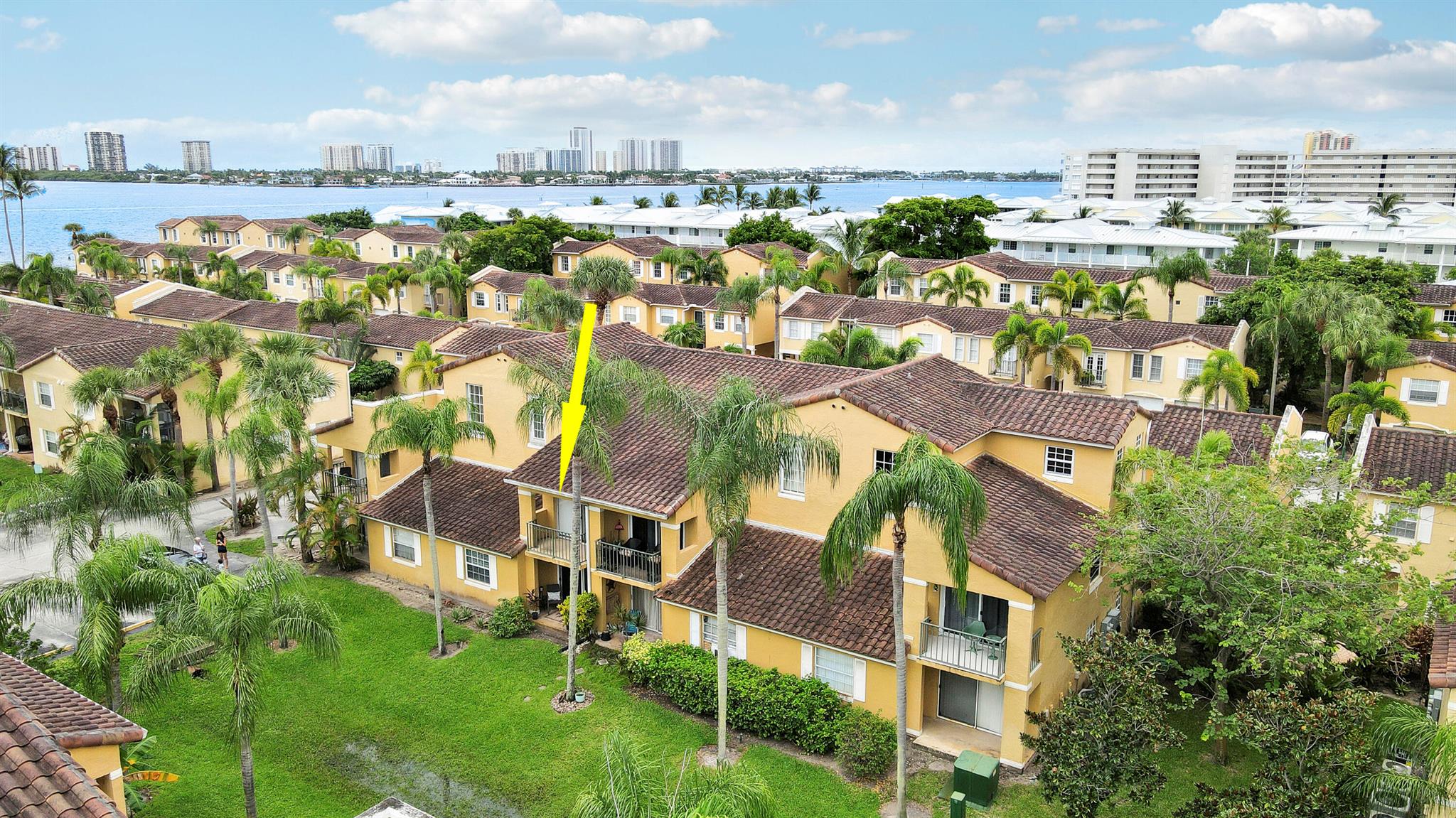 BAY REACH CONDO - Residential